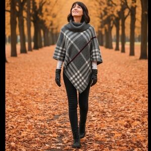 Wool Cowl Neck Chuncky Knit Poncho Sweater Made In Italy